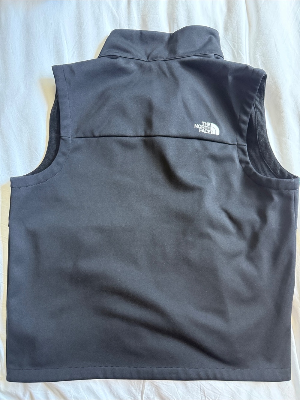The North Face Men's Lightweight Black Soft Shell Vest - Picture 4 of 4